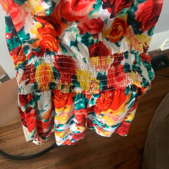 Floral Romper - Picture 3 of 4